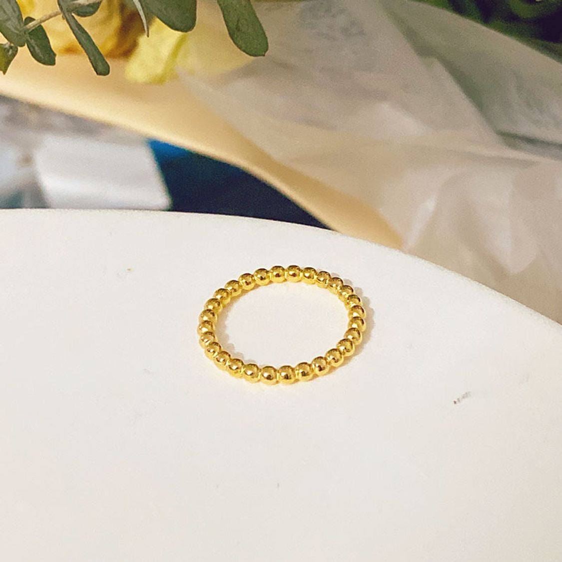 Tiny bubble Ring