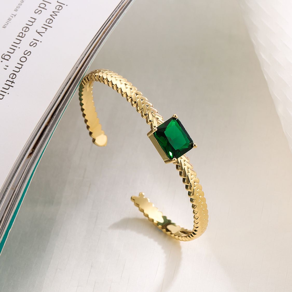 Green Stone Armband