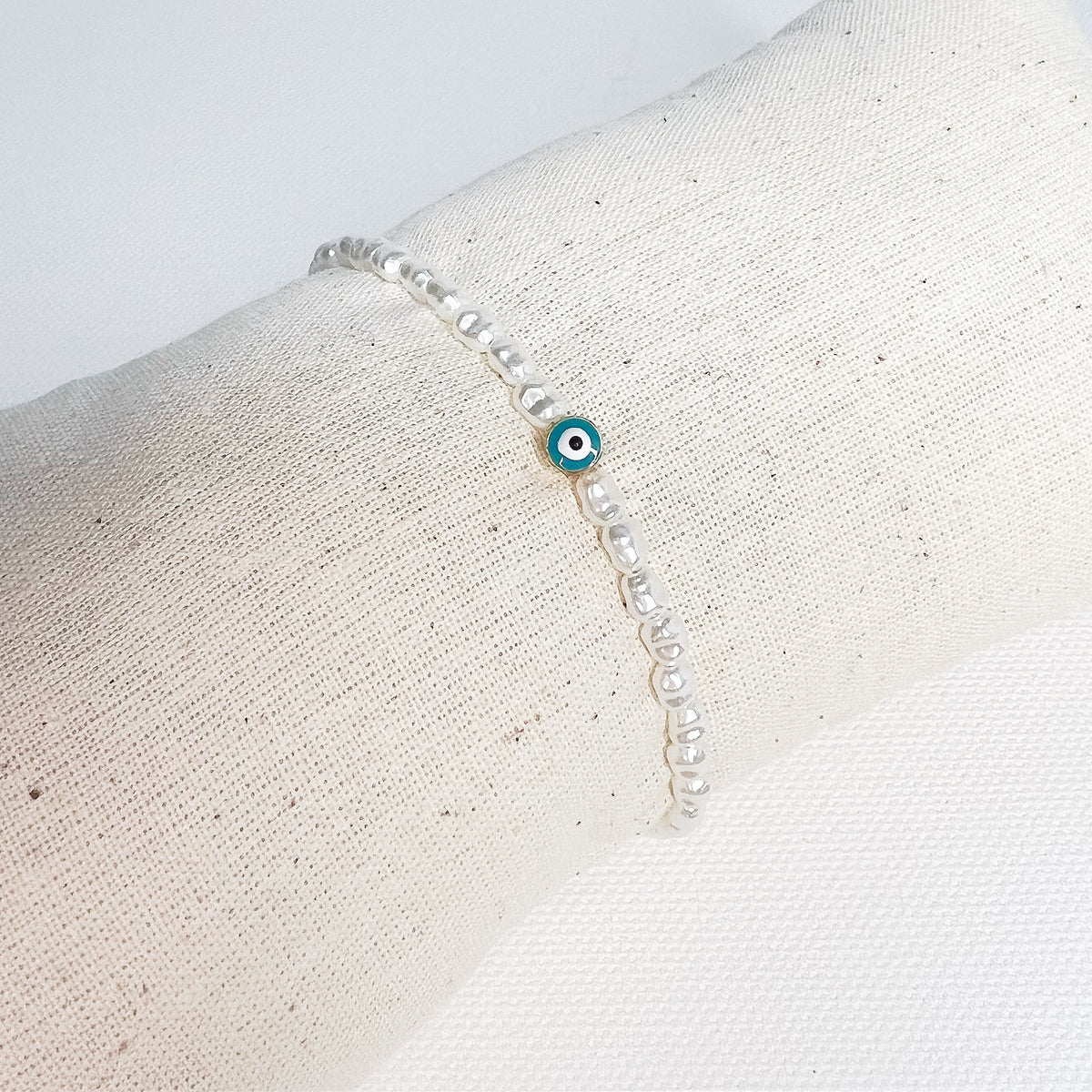 Pearl Eye Armband